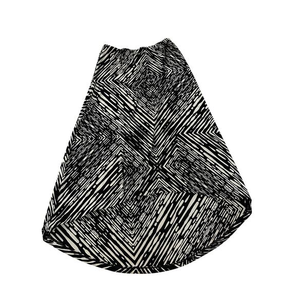 Travelers by Chico's Women's Black White Diamond Ribbed Elastic Waist Skirt 1 - Picture 1 of 7